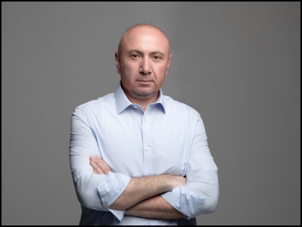 Армения – на столе, Пашинян – под столом